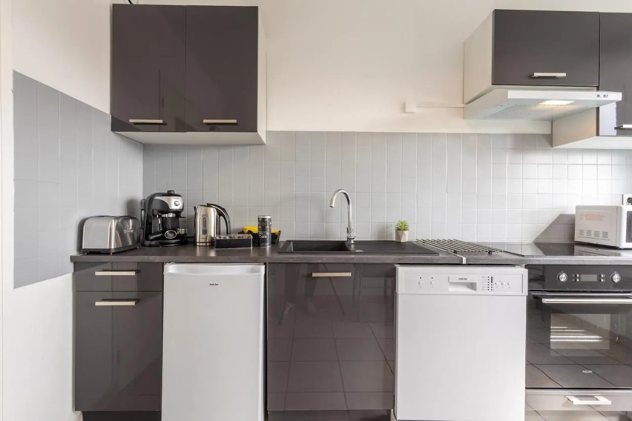 Villeurbanne City Break Apartment France