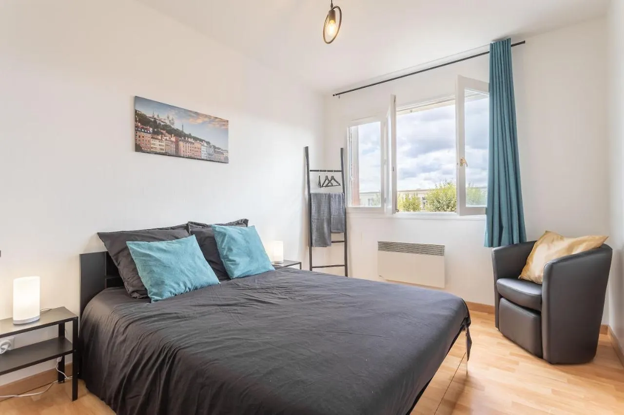 Villeurbanne City Break Apartment