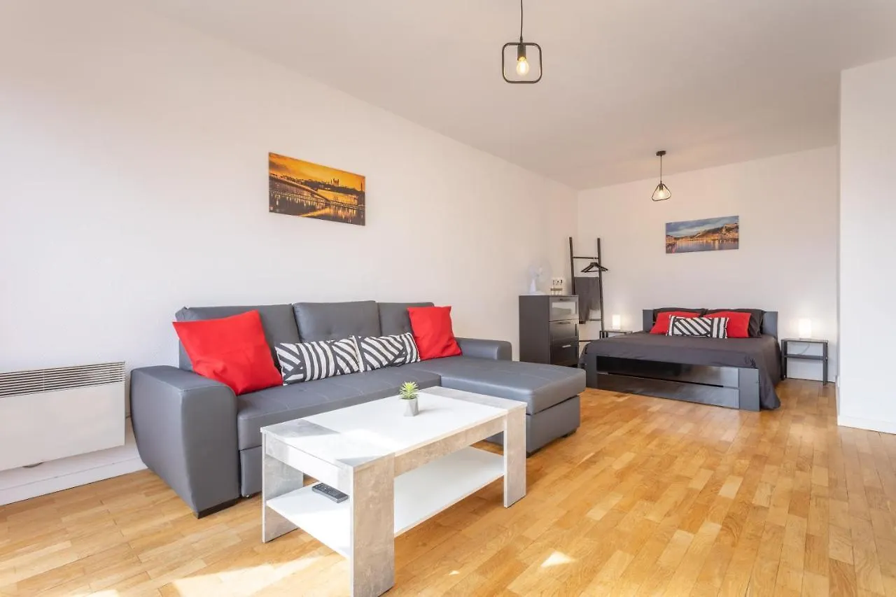 Villeurbanne City Break Apartment France